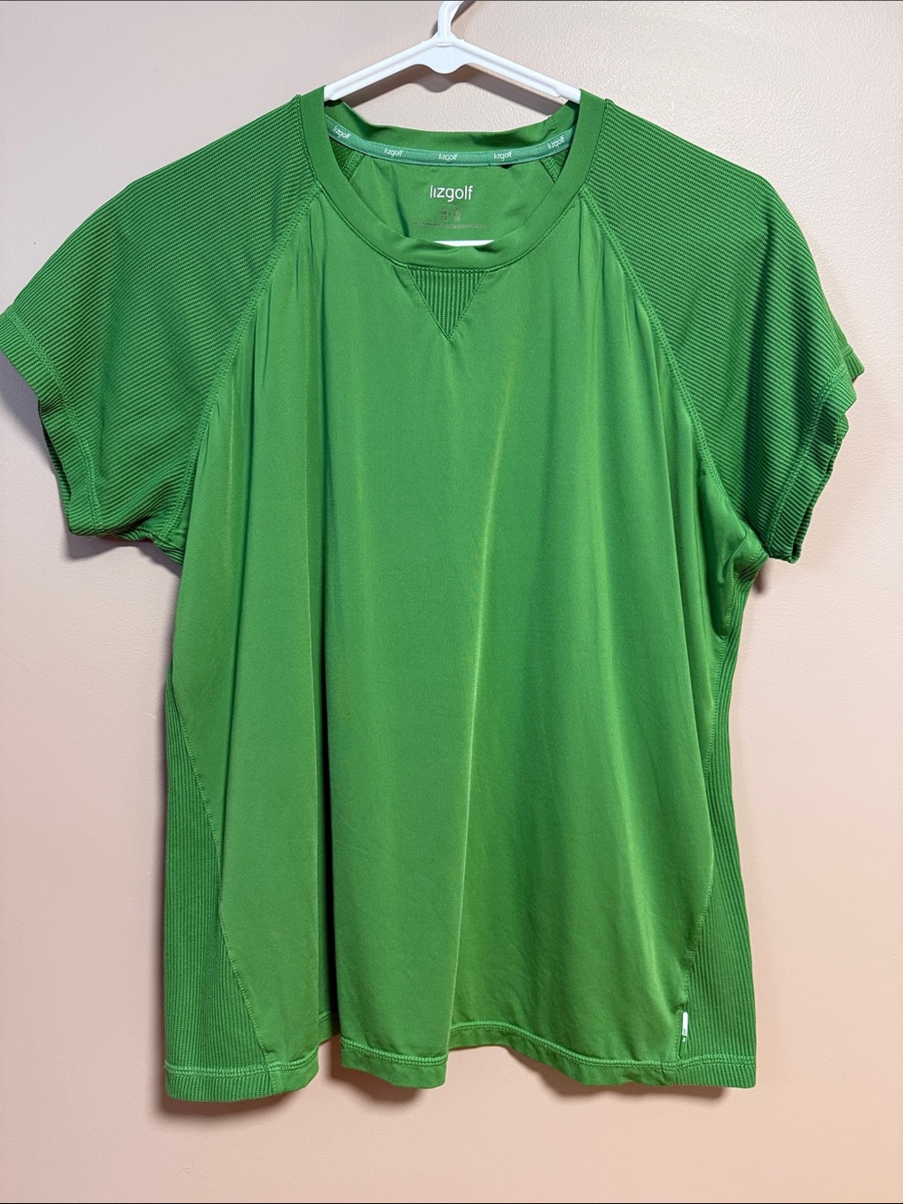 LizGolf Women’s Short Sleeve Performance Tee in Green